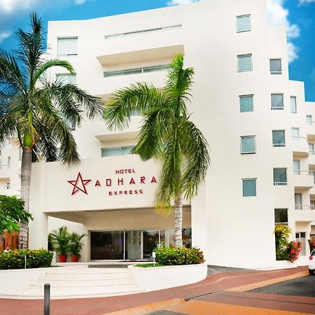 Adhara Express Hotel Cancun Exterior photo